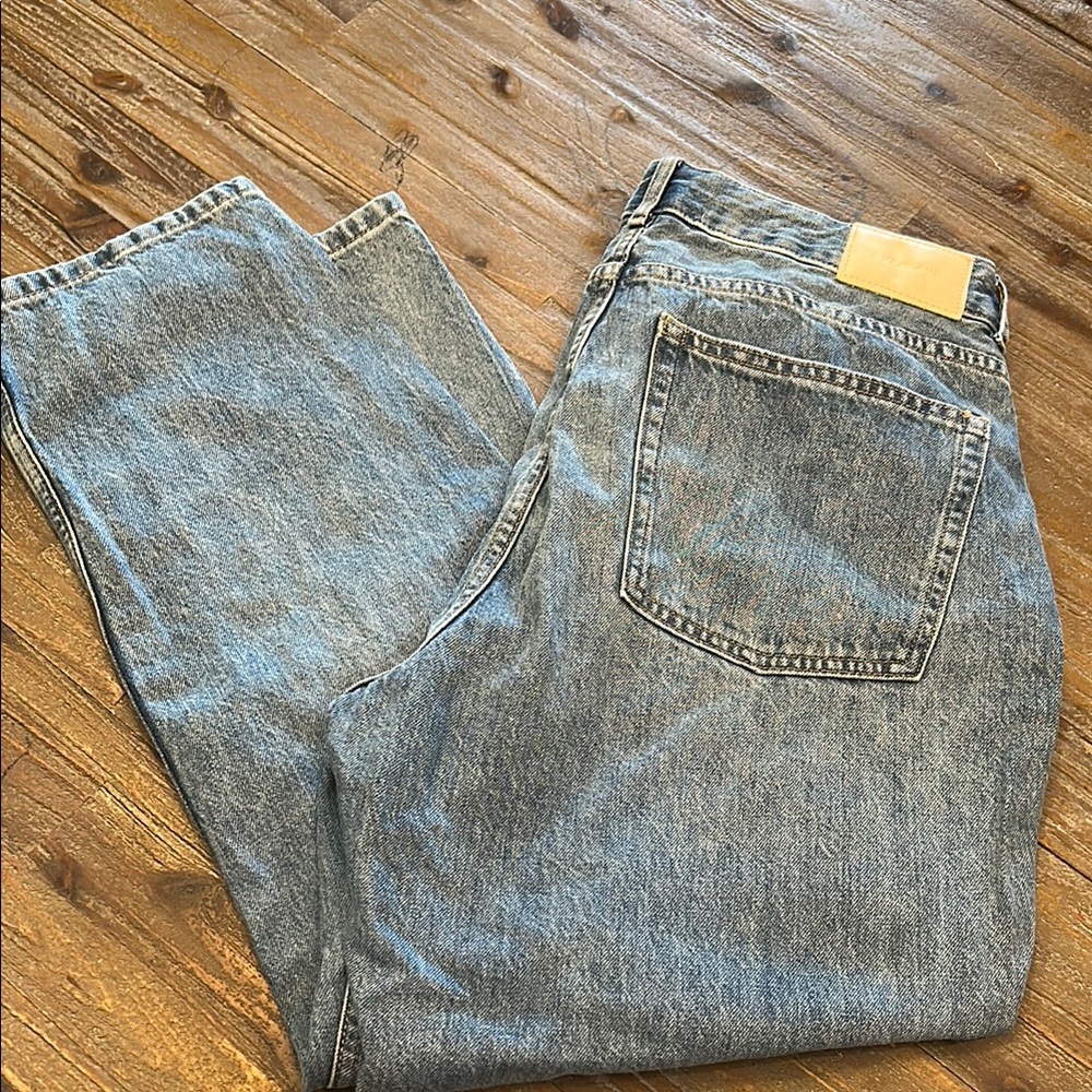 EVERLANE CURVY 90’s STRAIGHT JEAN 32 CROP